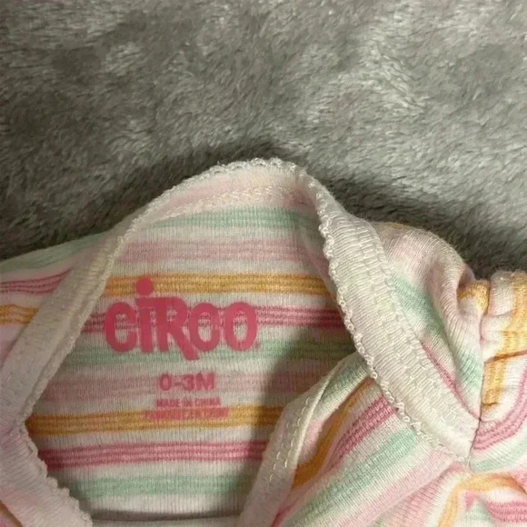 Circo - set of 3 Onesies.  Sizes 0-3 months/3-6 months - Picture 3 of 8